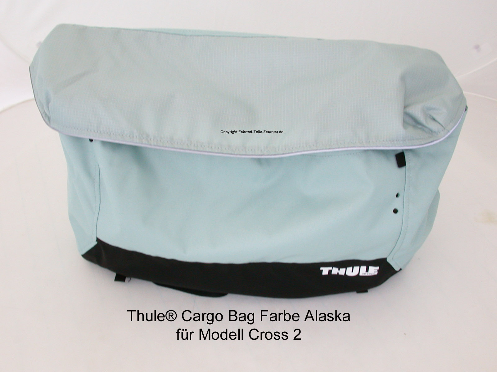 Cargo_Bag_Cross2_Thule