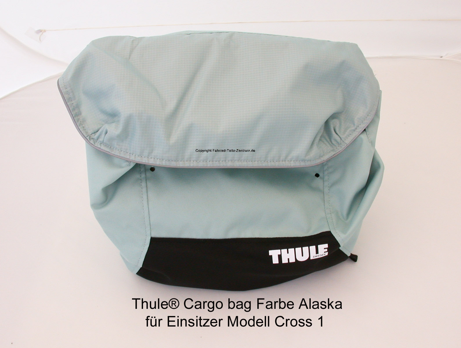 Cargobag-Thule-Cross1-Alaska Cargo-bag-Thule-Cross1-Alaska