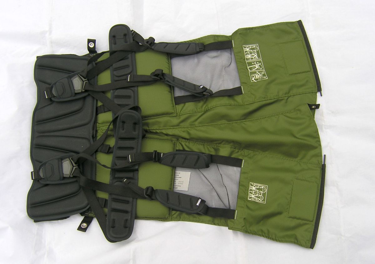 Thule CAB Seat cypress green