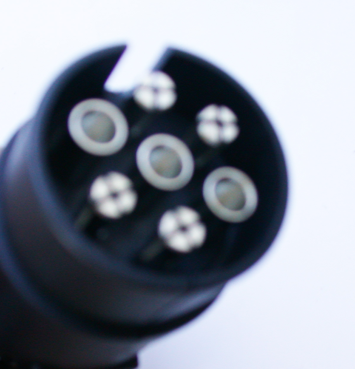 thule-7-pin-stecker